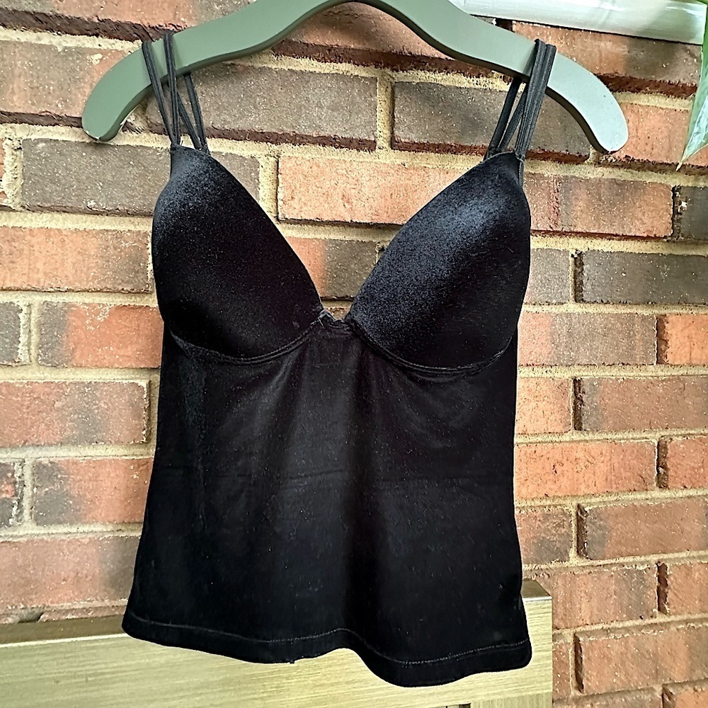 🛍️Rampage 38C black velvet crop top excellent condition.